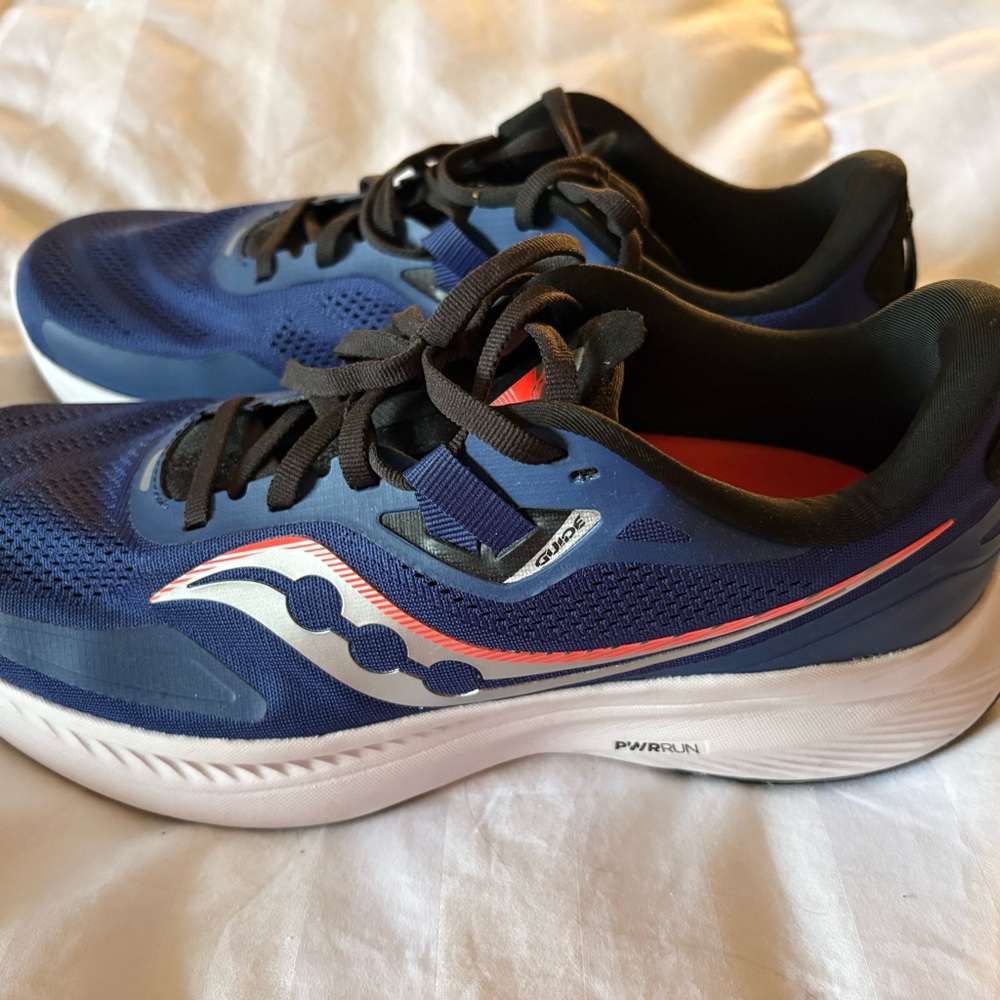 Saucony Men’s Guide 15 Running Shoes NWOT